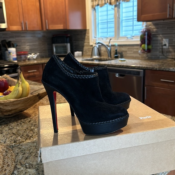 Booties - Picture 6 of 6